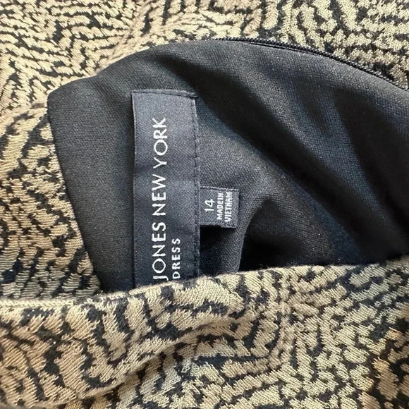 Jones New York Printed Sheath Dress with‎ Pockets 14 - Picture 5 of 6